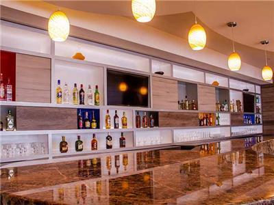 Hilton Garden Poliforum 3*