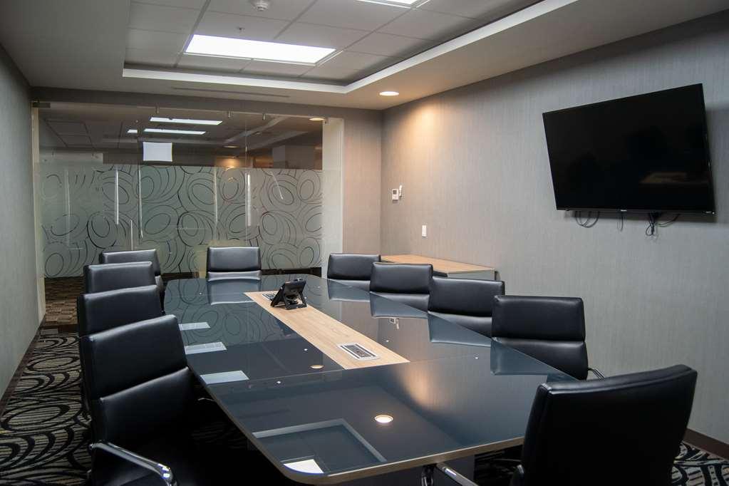 Hilton Garden Poliforum
